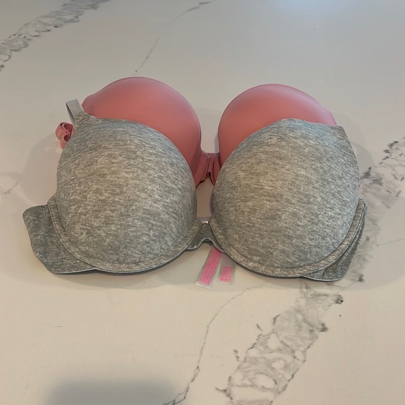 PINK Victoria's Secret Other - PINK Victoria Secret Bras
